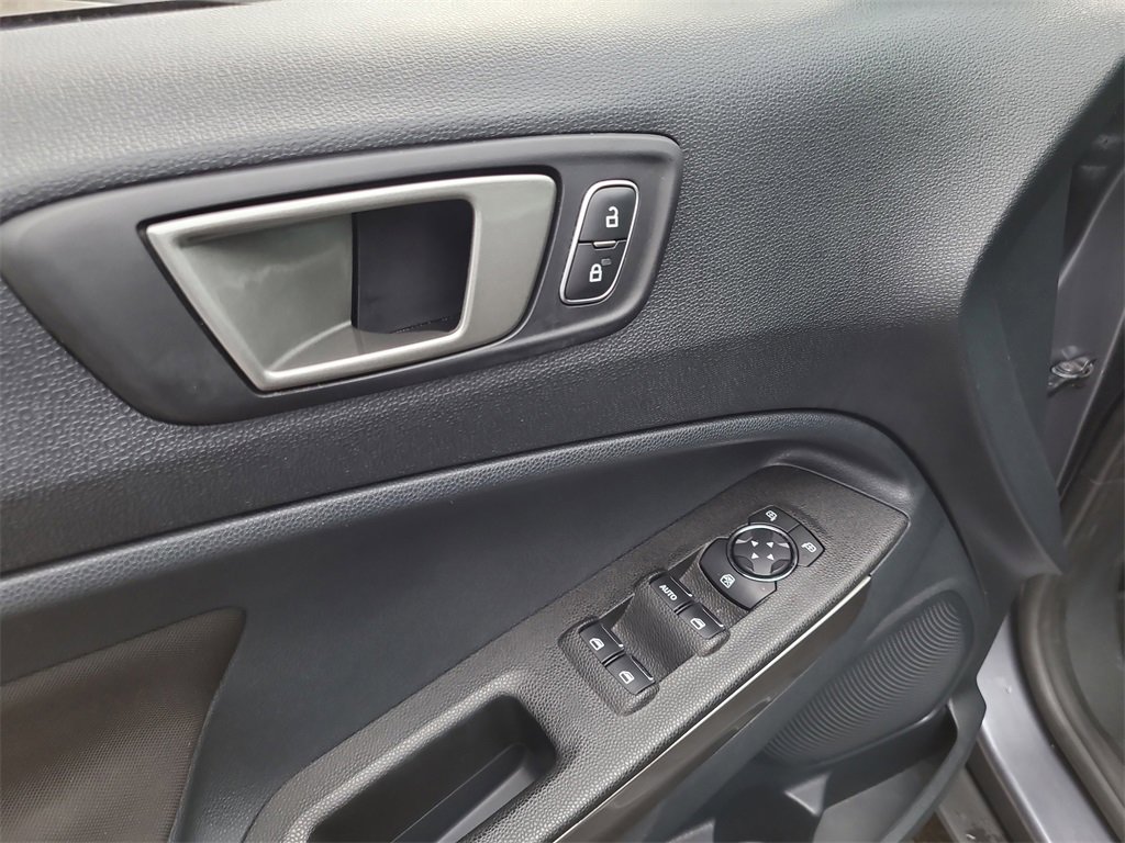 Certified 2021 Ford EcoSport SE image 14