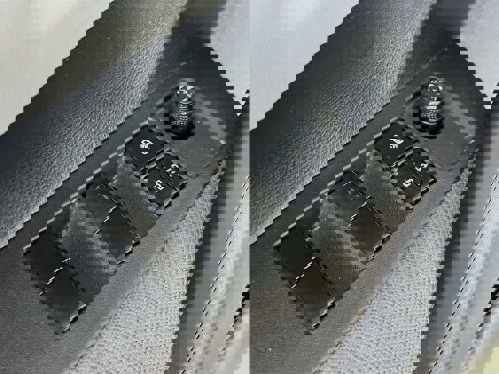 Used 2021 Toyota Corolla LE image 27