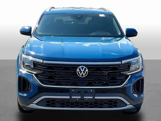 Used 2025 Volkswagen Atlas Cross Sport SE FWD image 2