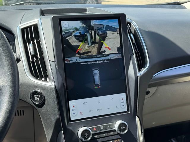 Certified 2022 Ford Edge Titanium AWD/4WD image 4