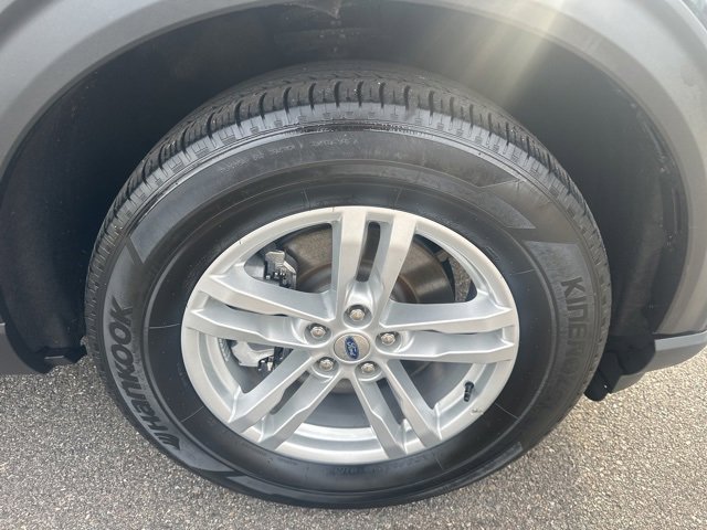 Certified 2022 Ford Explorer XLT w/ Equipment Group 202A image 22