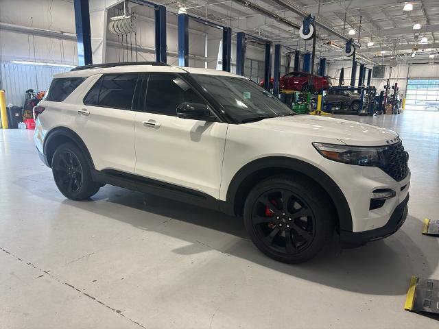 Certified 2023 Ford Explorer ST w/ Equipment Group 401A AWD/4WD image 3