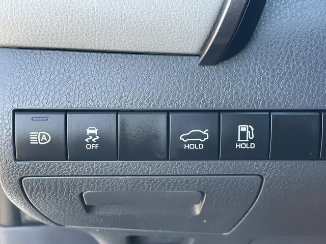 Used 2023 Toyota Camry SE FWD image 17