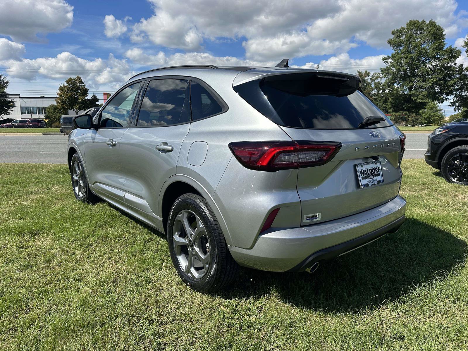 Certified 2023 Ford Escape ST-Line w/ Equipment Group 301A FWD image 4