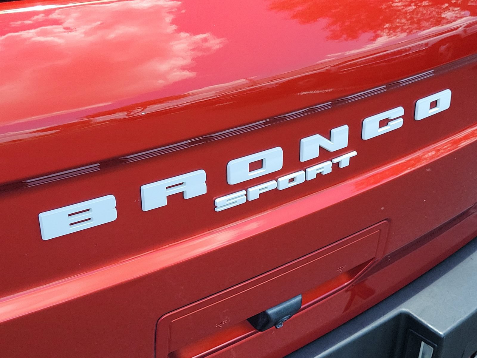 Certified 2022 Ford Bronco Sport Outer Banks w/ Tech Package AWD/4WD image 6