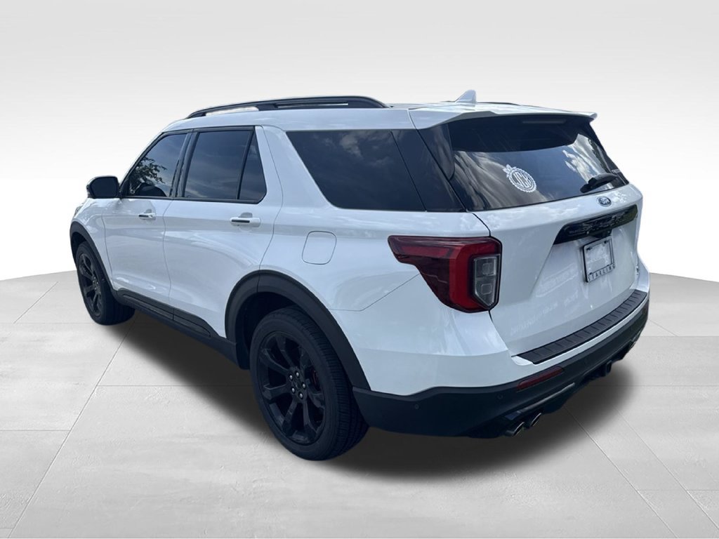 Certified 2022 Ford Explorer ST w/ Equipment Group 401A AWD/4WD image 4