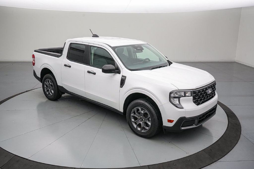 Certified 2026 Ford Maverick XLT AWD/4WD image 2