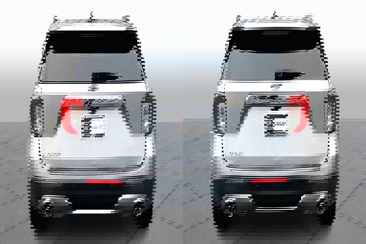 Certified 2021 Ford Explorer Limited w/ Equipment Group 301A image 3