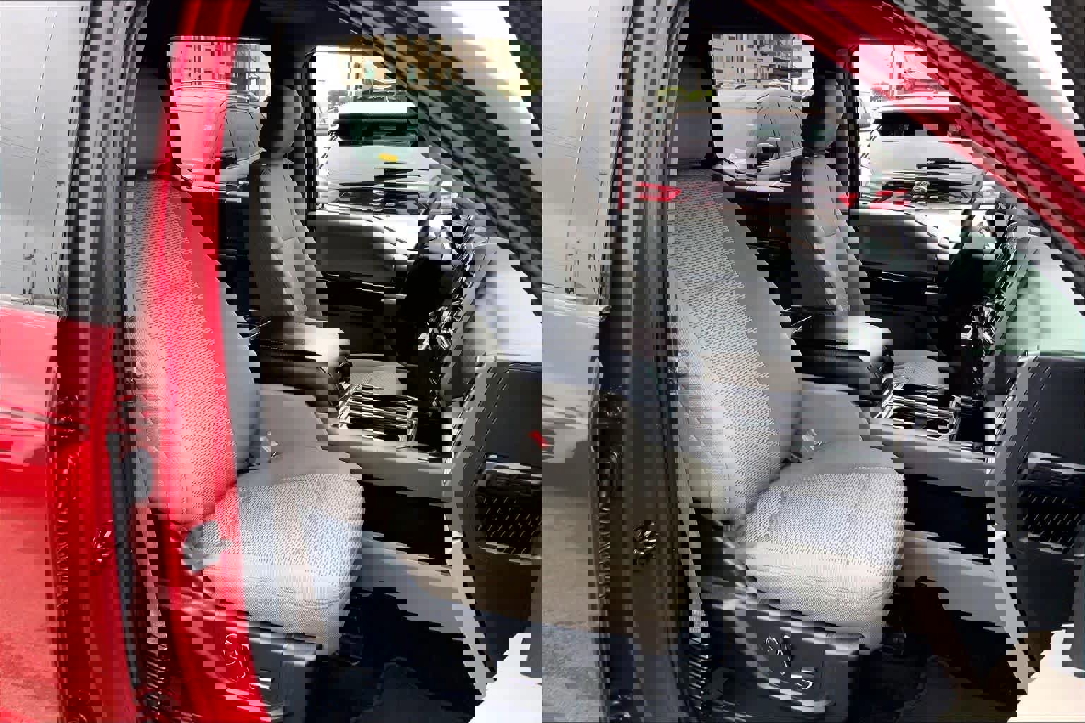 Certified 2018 Ford F150 XLT w/ Equipment Group 302A Luxury AWD/4WD image 11