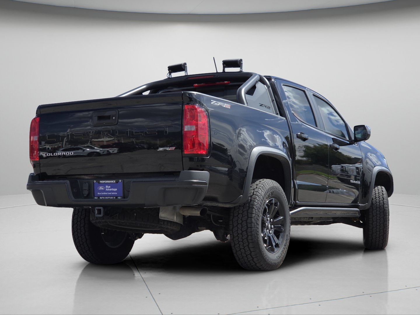 Used 2022 Chevrolet Colorado ZR2 w/ ZR2 Midnight Special Edition AWD/4WD image 22
