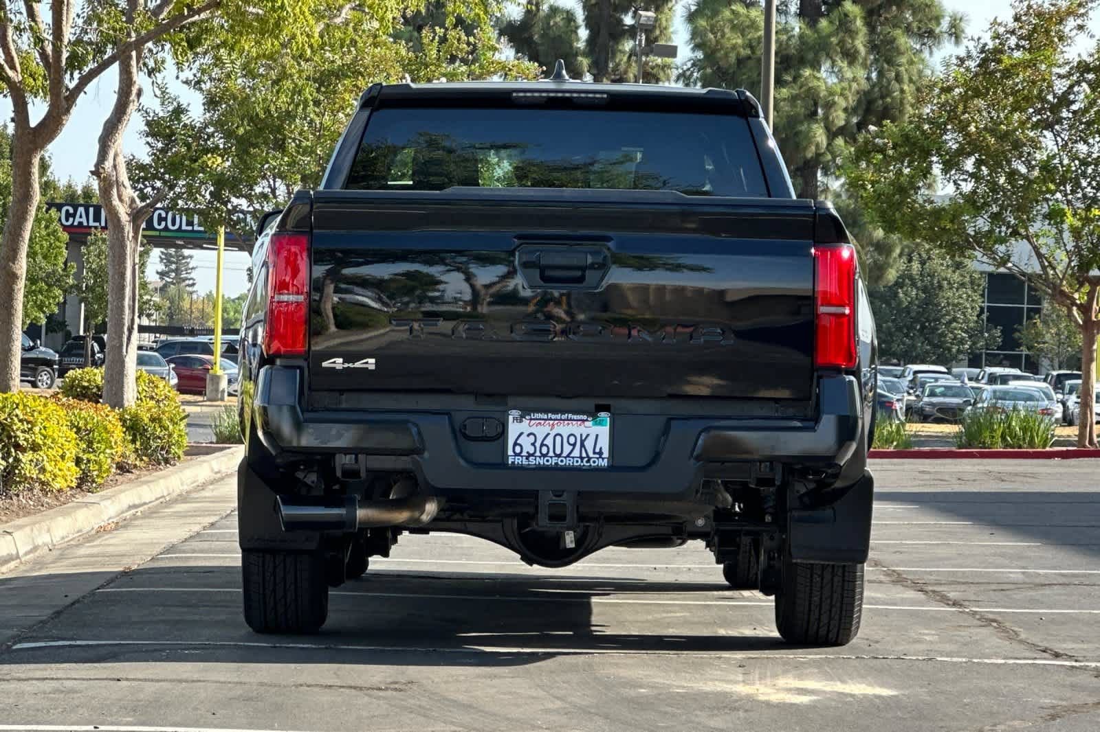 Used 2026 Toyota Tacoma SR5 AWD/4WD image 8