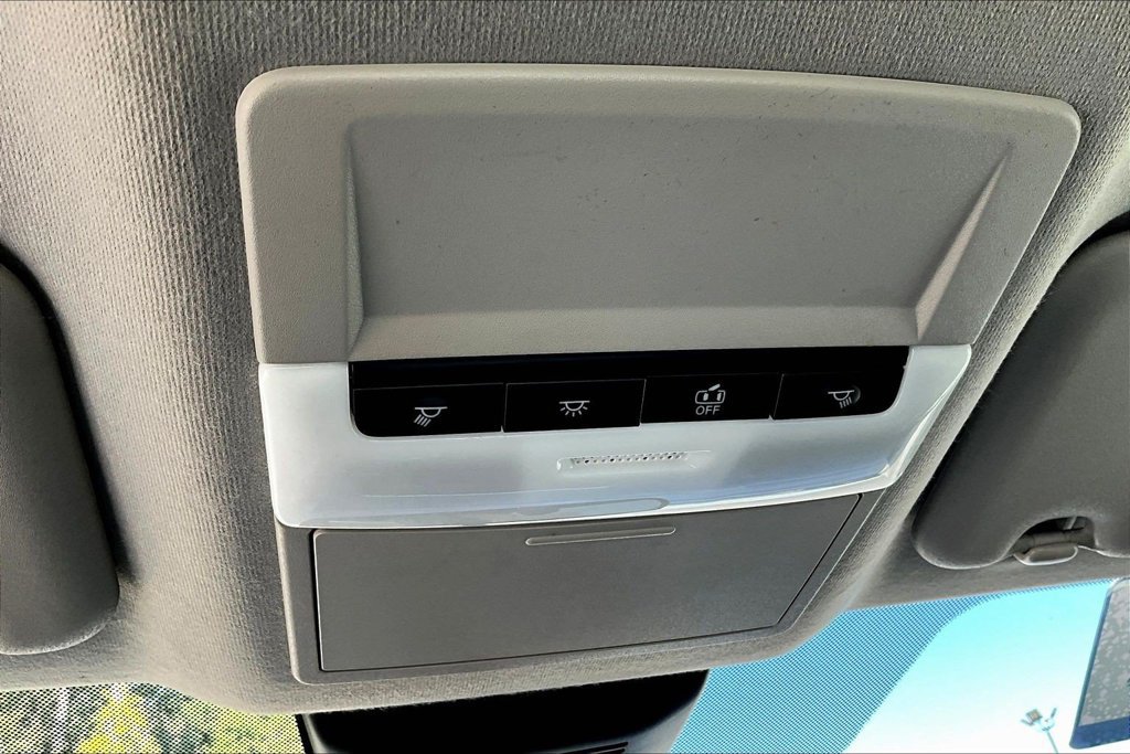 Used 2025 Nissan Sentra SV FWD image 17