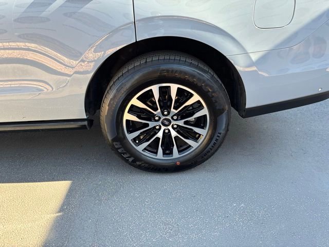 Certified 2025 Ford Expedition Platinum image 16