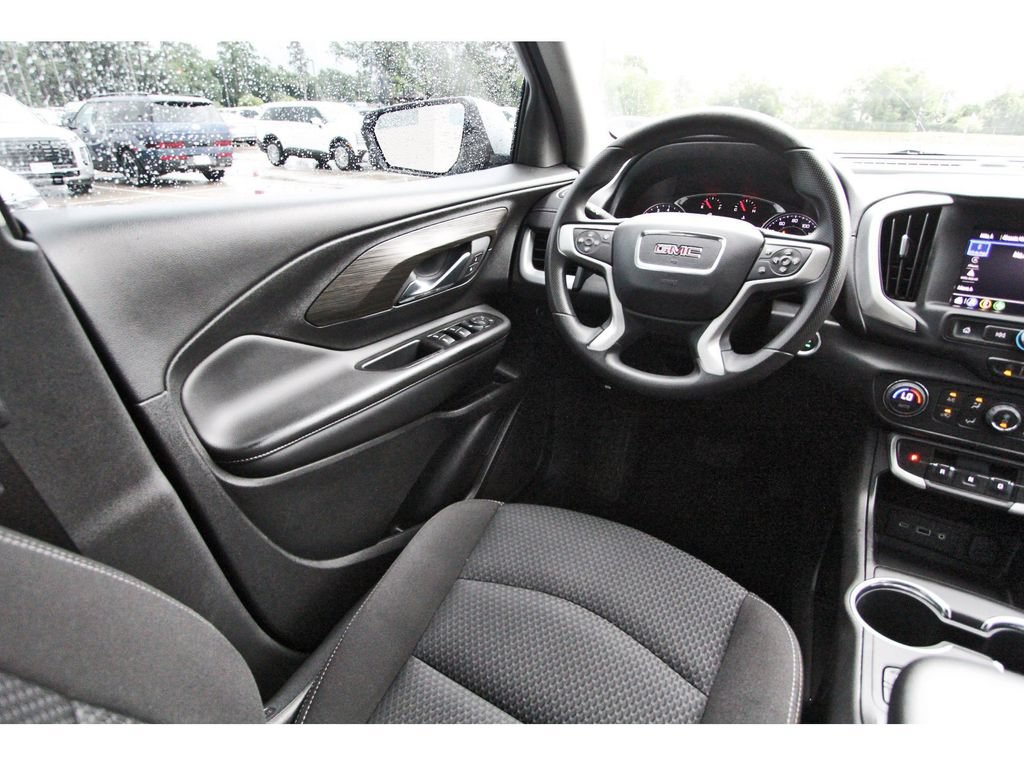 Used 2023 GMC Terrain SLE w/ Driver Convenience Package AWD/4WD image 11