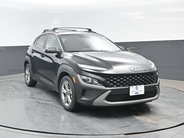 Used 2023 Hyundai Kona SEL AWD/4WD image 2