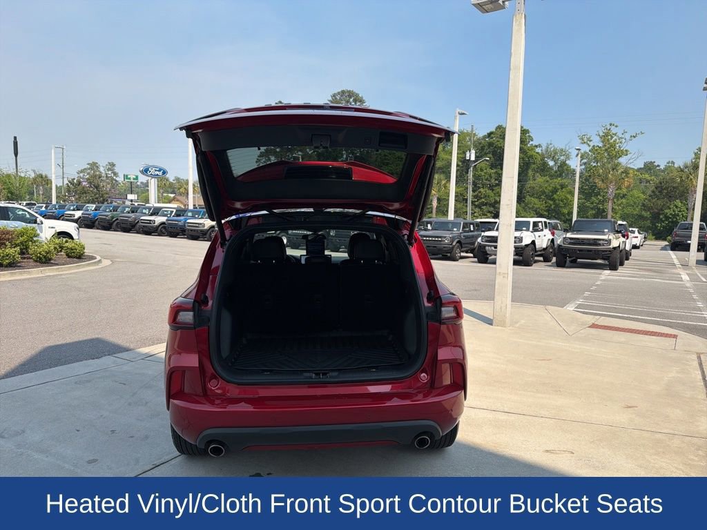 Certified 2023 Ford Escape ST-Line w/ Tech Pack #1 image 9