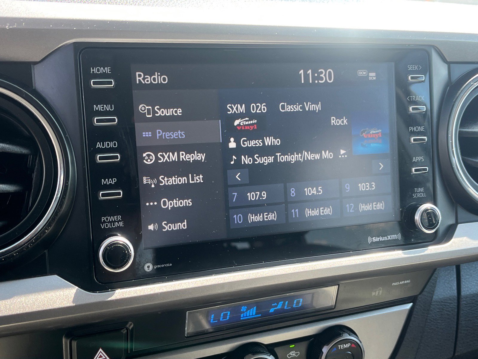 Used 2021 Toyota Tacoma SR5 AWD/4WD image 10