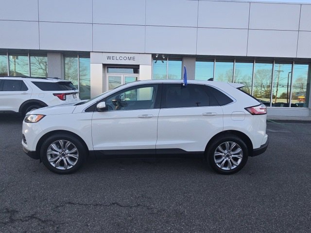 Certified 2022 Ford Edge Titanium w/ Equipment Group 301A image 7