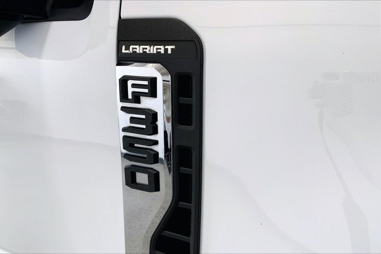 Certified 2026 Ford F350 Lariat AWD/4WD image 7