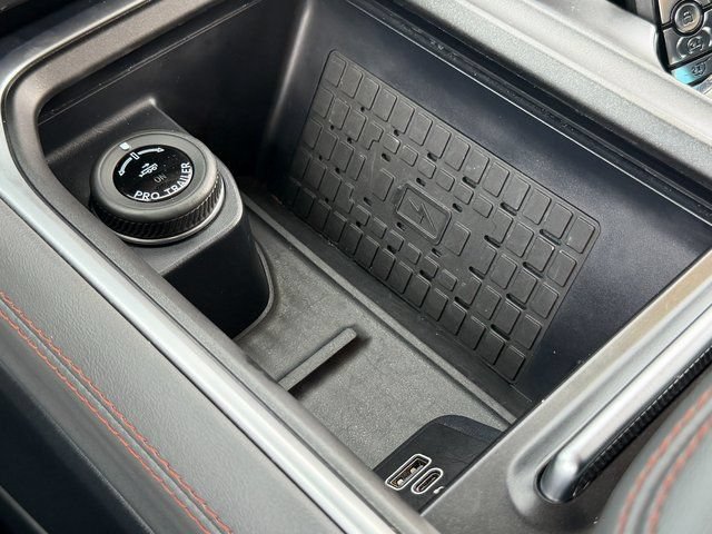 Certified 2025 Ford Expedition Active AWD/4WD image 21