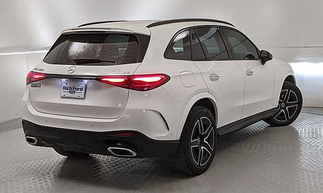 Used 2023 Mercedes-Benz GLC 300 GLC 300 image 4