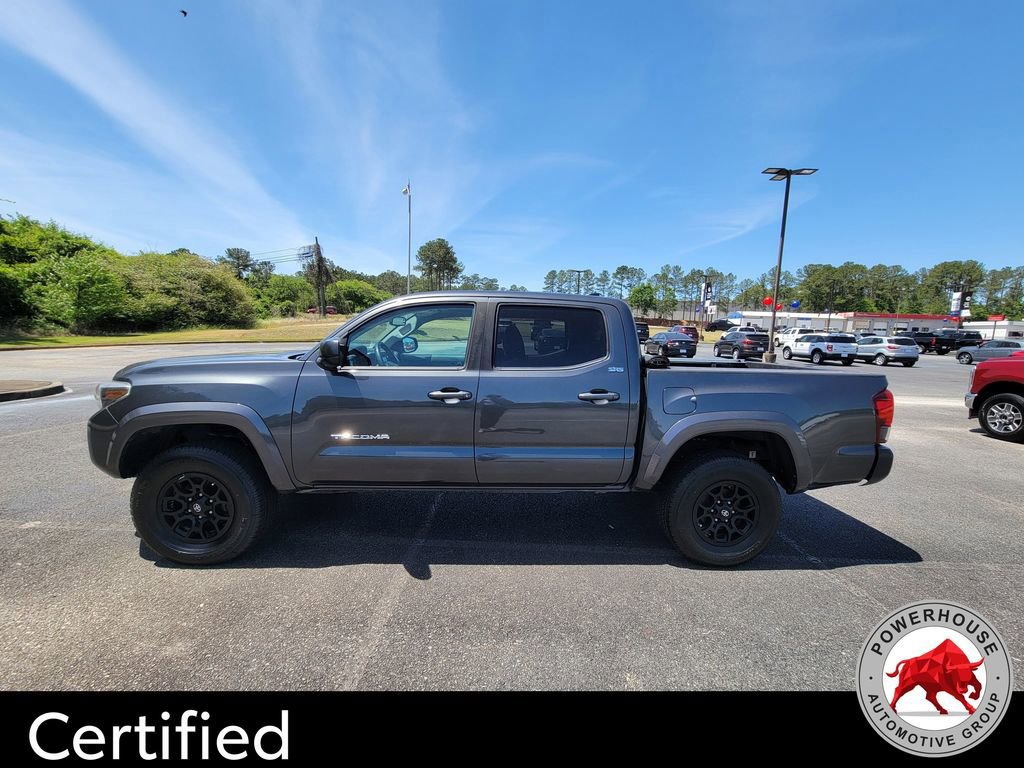 Used 2019 Toyota Tacoma SR5 AWD/4WD image 2