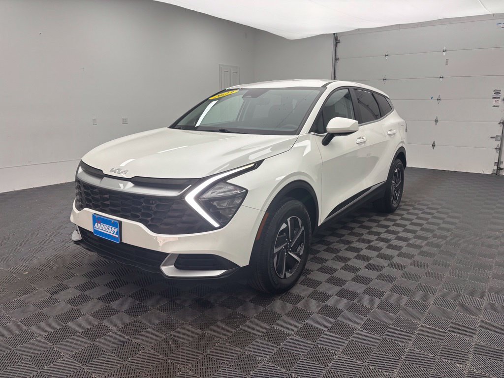 Used 2023 Kia Sportage LX AWD/4WD image 13