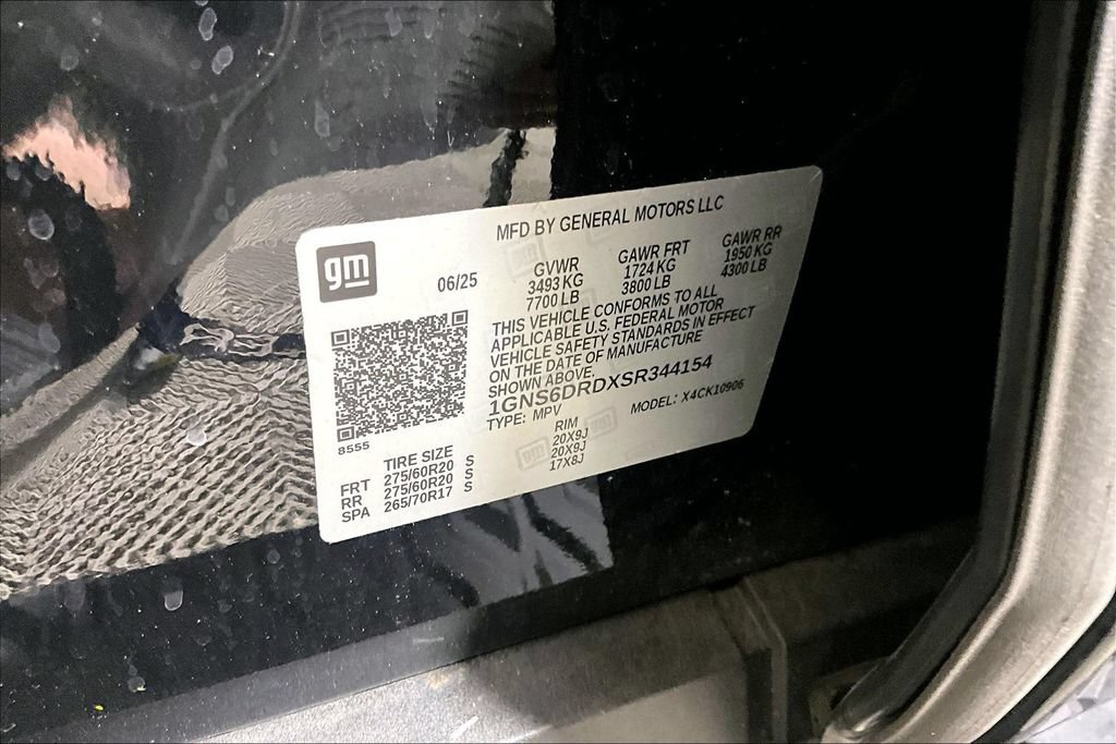 Used 2025 Chevrolet Suburban Z71 AWD/4WD image 27