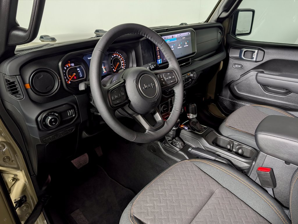 Used 2026 Jeep Gladiator Mojave AWD/4WD image 21