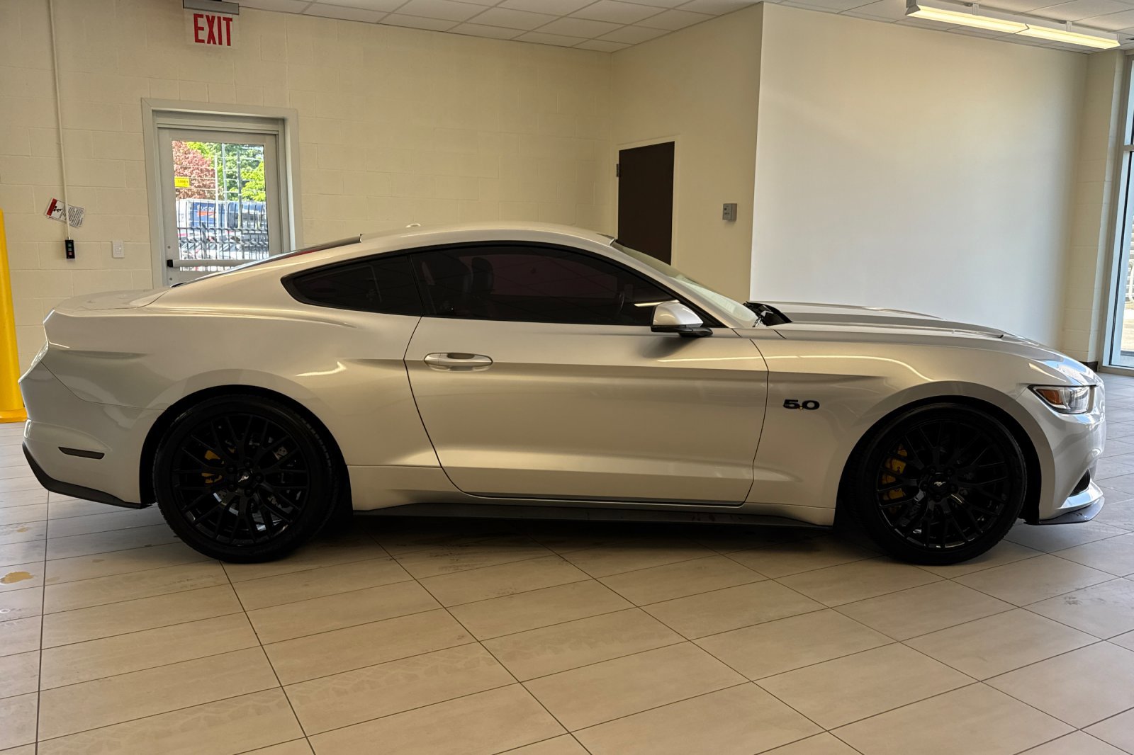 Certified 2017 Ford Mustang GT Premium w/ GT Performance Package RWD image 3