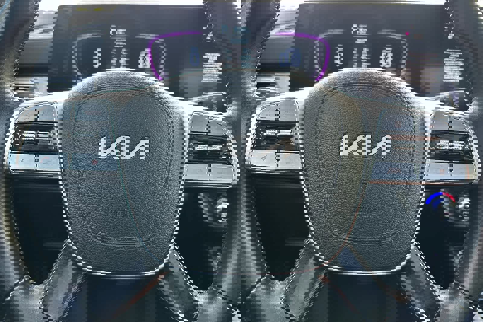 Used 2025 Kia Telluride S image 24