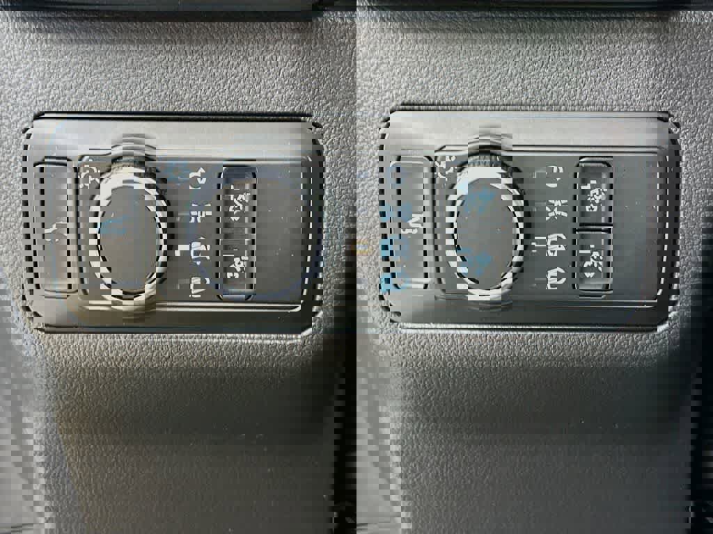 Certified 2024 Ford Escape ST-Line image 27