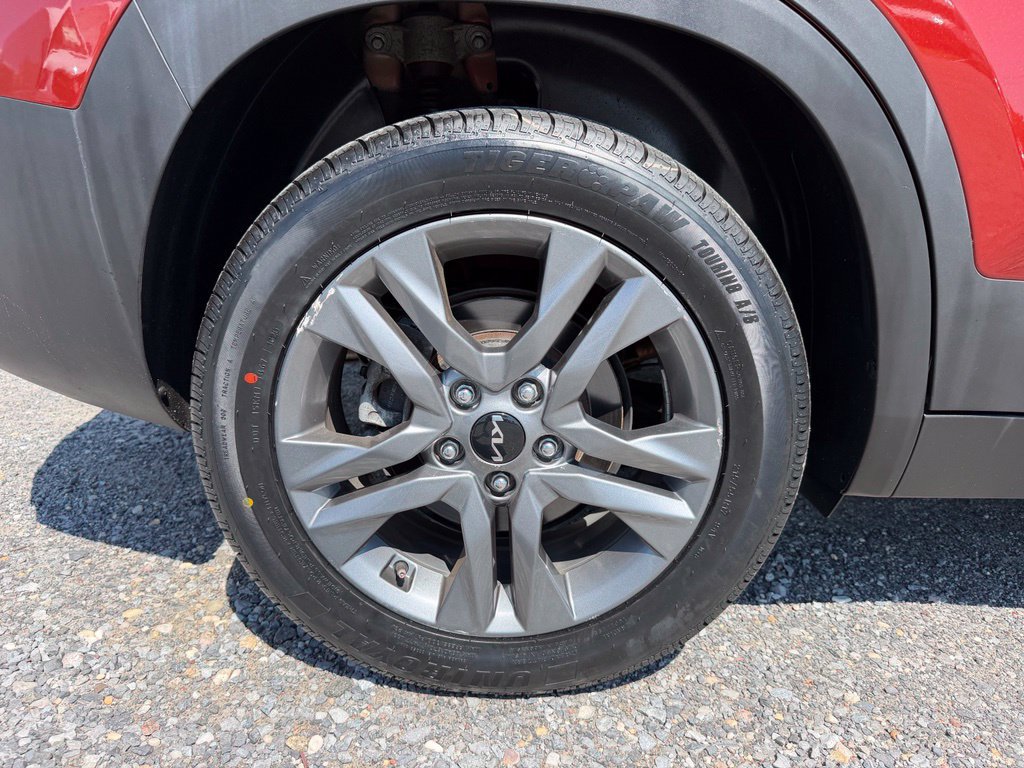 Used 2022 Kia Seltos S AWD/4WD image 7