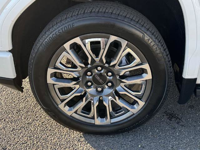 Used 2025 GMC Sierra 1500 Denali Ultimate image 11