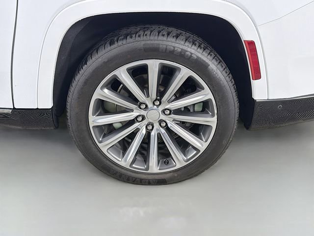 Used 2023 Jeep Grand Wagoneer L 4WD w/ Convenience Group III image 38