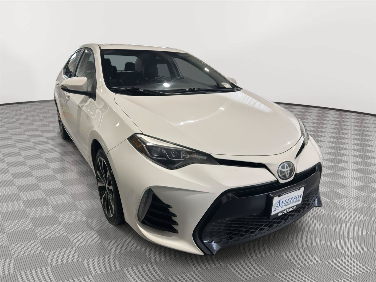 Used 2017 Toyota Corolla XSE w/ Carpet Mat Package (TMS) FWD image 5