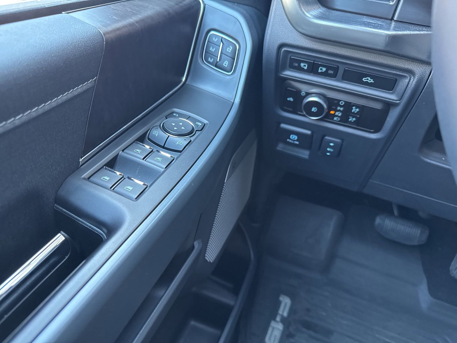 Certified 2023 Ford F150 Lariat w/ Max Trailer Tow Package image 23