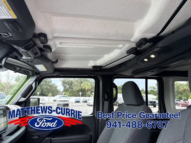 Used 2025 Jeep Wrangler Unlimited Sport AWD/4WD image 11