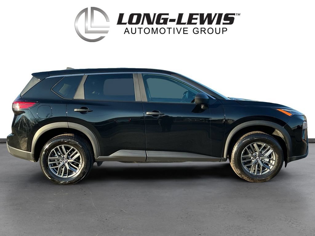 Used 2024 Nissan Rogue S FWD image 8
