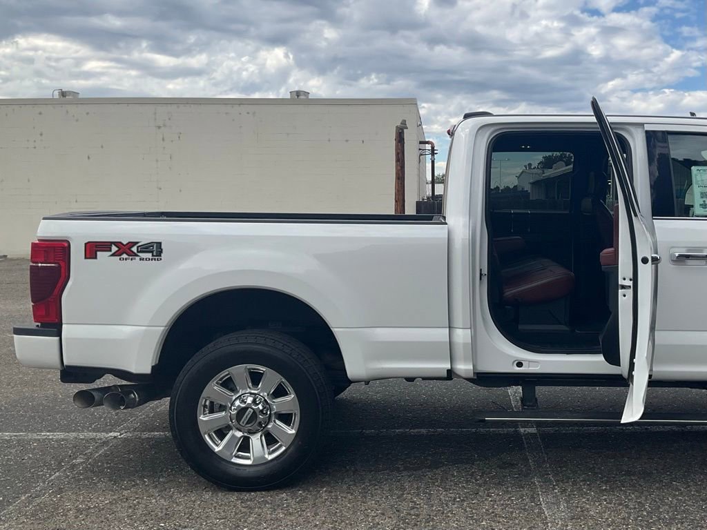 Certified 2022 Ford F350 Platinum w/ FX4 Off-Road Package image 61