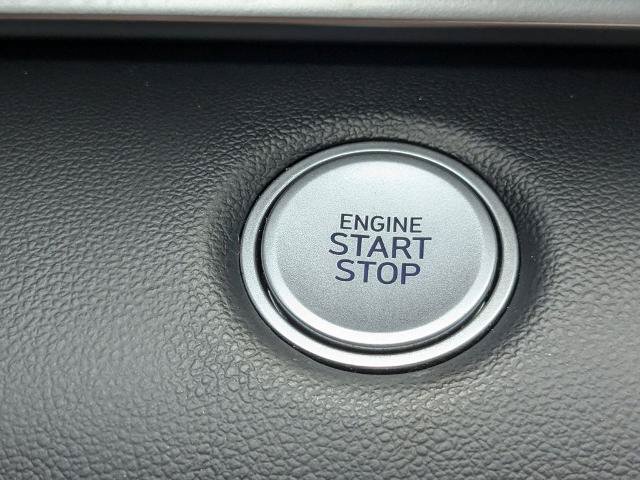 Used 2022 Hyundai Elantra Blue FWD image 26