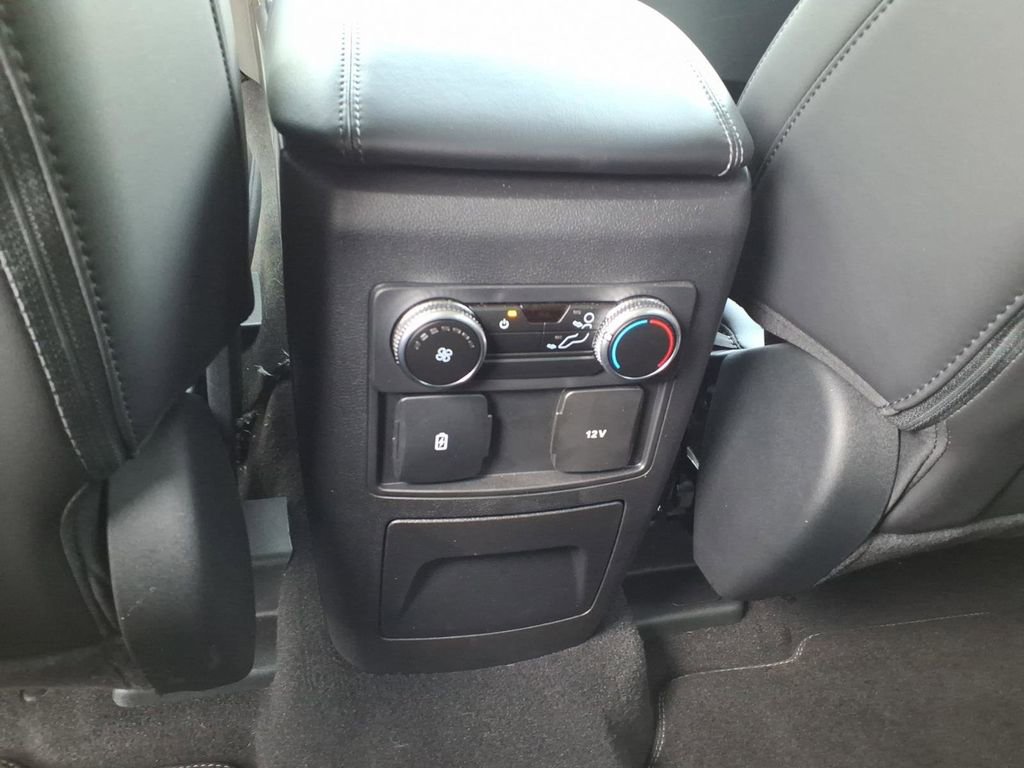 Certified 2024 Ford Explorer XLT w/ Equipment Group 202A AWD/4WD image 13