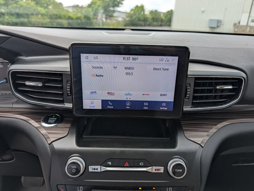 Certified 2020 Ford Explorer Limited AWD/4WD image 11