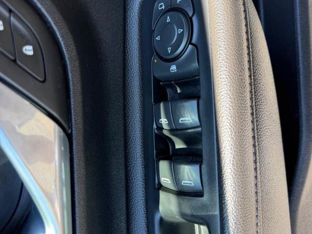 Used 2020 GMC Terrain SLE w/ Driver Convenience Package FWD image 18