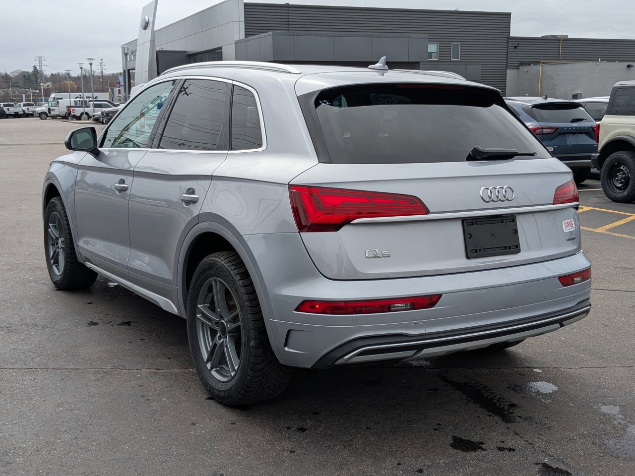 Used 2021 Audi Q5 Premium image 3