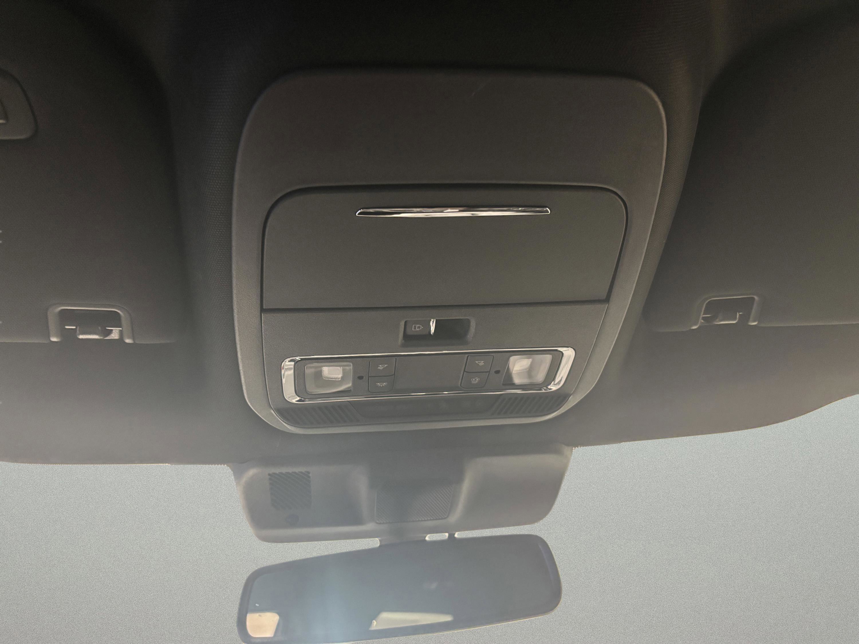 Certified 2023 Ford F150 Platinum w/ Equipment Group 701A High image 18