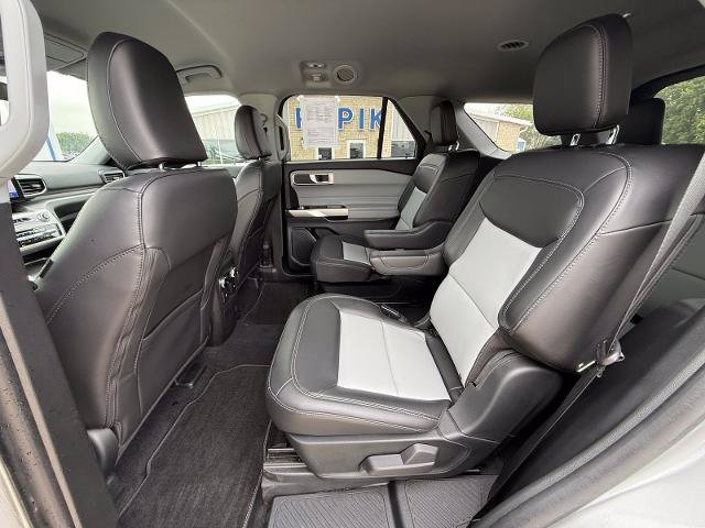 Certified 2023 Ford Explorer XLT w/ Equipment Group 202A AWD/4WD image 15