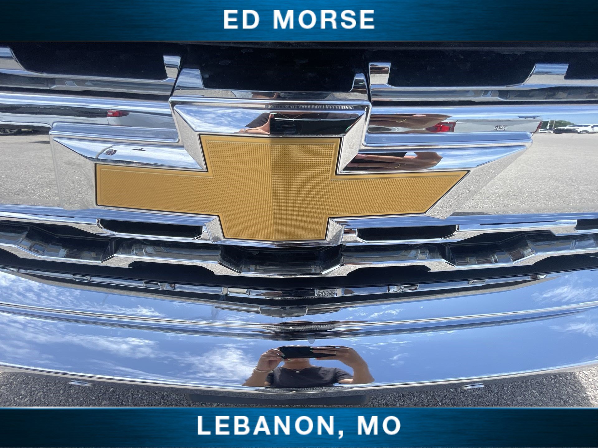 Used 2018 Chevrolet Silverado 1500 LTZ w/ LTZ Plus Package AWD/4WD image 28