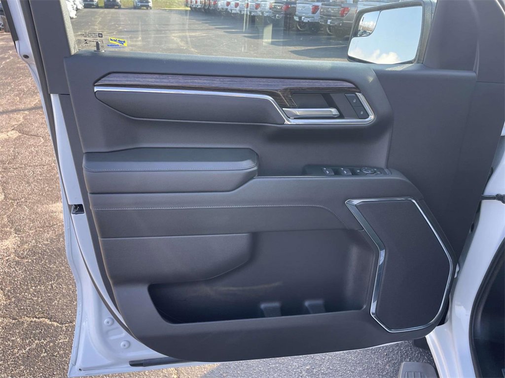 Used 2024 GMC Sierra 1500 Elevation image 15