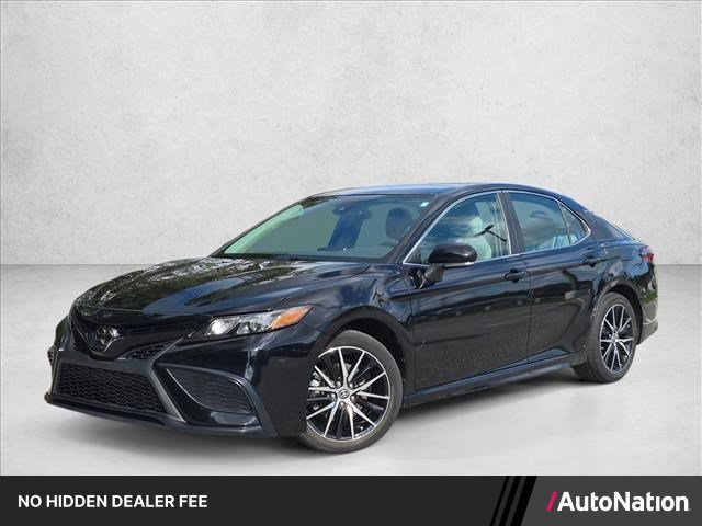 Used 2023 Toyota Camry SE FWD image 1